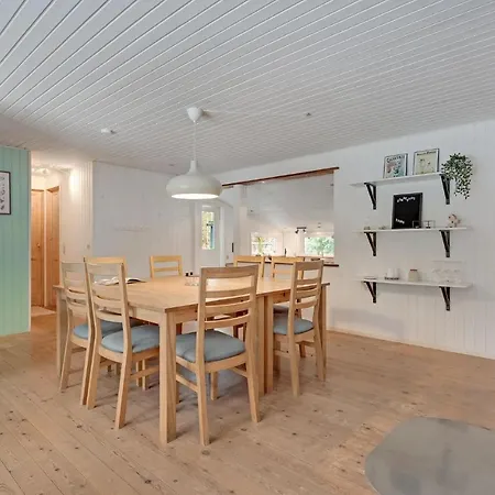 Lovely In With Kitchen *