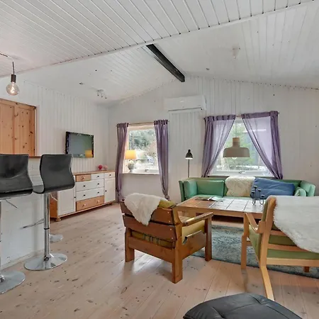 Holiday home Lovely In With Kitchen Kolind