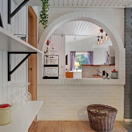 בית נופש Lovely In With Kitchen Kolind